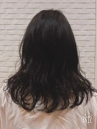 セミロング パーマ 伊藤 さやかのヘアスタイル