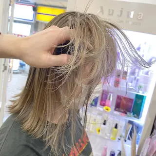 ロング 横浜ブリーチムラ直し ハイトーン/ブリーチのヘアスタイル