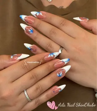 ミディアム Aila Nail HanChanのネイルデザイン