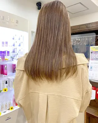 ロング 横浜ブリーチムラ直し ハイトーン/ブリーチのヘアスタイル