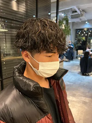 ショート パーマ メンズ 波巻きスパイラルパー マ/シャドウパーマ駿のヘアスタイル