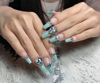 ネイル D-BEAUTY Nailsalonのネイルデザイン