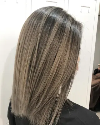 ミディアム カラー 髪質改善で 憧れの潤艶美髪にのヘアスタイル