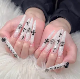 ネイル Lee Nailsのネイルデザイン