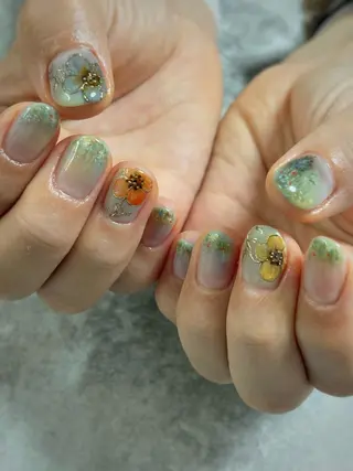 ネイル FIORITURA Maikoのネイルデザイン