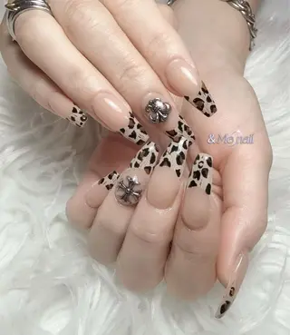 ネイル &ME ネイルサロンのネイルデザイン
