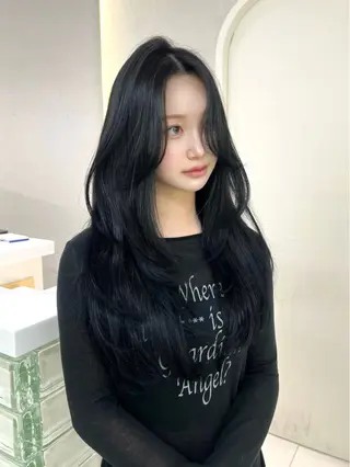 ロング カラー GAGA所属・GAGA AMIKAのヘアスタイル