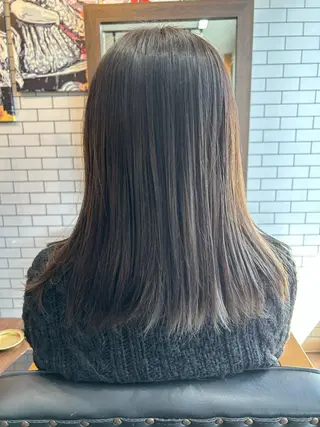 カラー 井上 龍詞のヘアスタイル