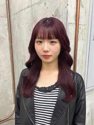 ロング カラー 顔周りレイヤー/ ふわあいりのヘアスタイル