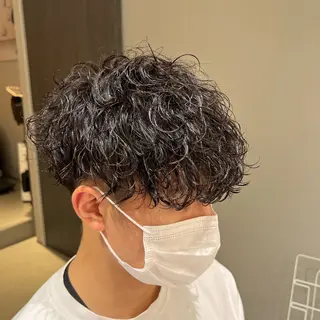 ショート パーマ メンズ 梅田茶屋町メンズ 専門美容師 山元一平のヘアスタイル