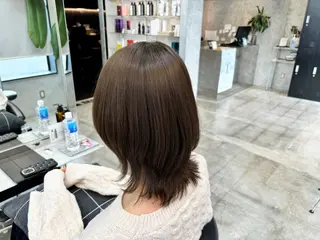 ミディアム 🌷艶感カラー🌷 富施　優花のヘアスタイル