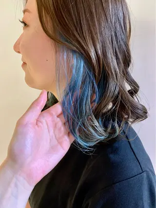 ミディアム カラー 小林 千紗のヘアスタイル