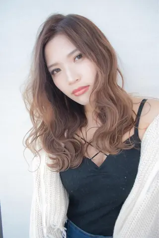 セミロング PLATANUS AOIのヘアスタイル