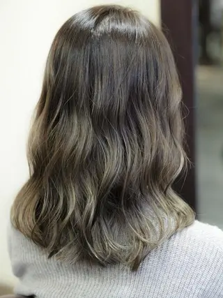 セミロング カラー 辻 竜也　のヘアスタイル