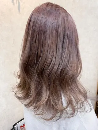 セミロング カラー 齊藤 萌香のヘアスタイル