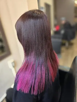 カラー ロング Seven Quarterのヘアスタイル