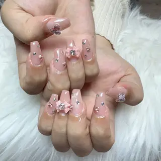 ネイル 🎀nana🫧 ワンホンネイル🎀のネイルデザイン