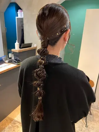 ロング カラー ヘアアレンジ ツキノキ ミナのヘアスタイル