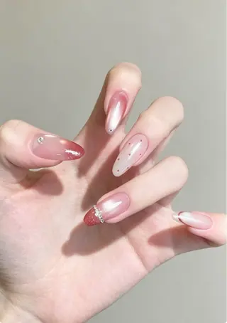 カラー AIN Nailのネイルデザイン