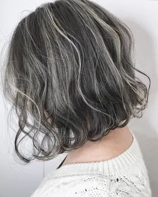 カラー 小顔/ショート/ 艶カラー 和家小梅のヘアスタイル