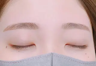 アイブロウ 尾上 茉由のマツエク・マツパデザイン