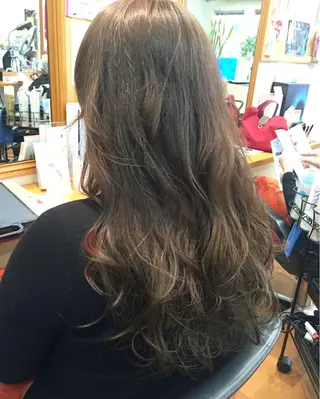 ロング カラー YAP！HAIR トコツメアヤノのヘアスタイル
