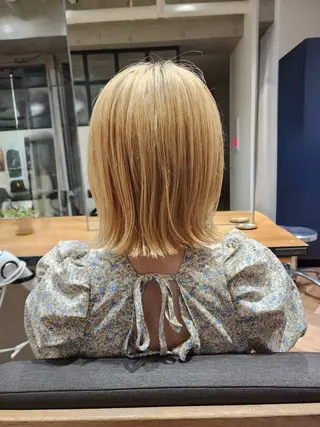 ミディアム カラー 井川和哉 ハイトーン／透明感のヘアスタイル