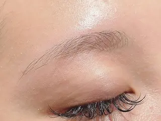 アイブロウ 久保 純那の眉毛・アイブロウイメージ