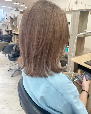 ミディアム カラー 立川 奈那子のヘアスタイル