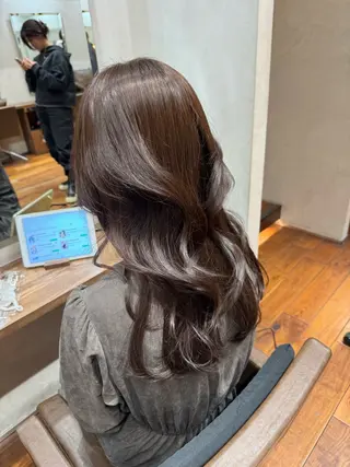 ロング カラー 年齢悩みを全て解消/ 白髪と癖毛 松本雄光のヘアスタイル