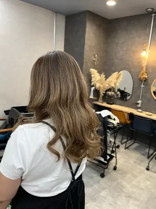 ロング カラー 大人女子&髪改善専門 Nobuフリーランスのヘアスタイル