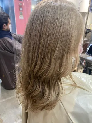 セミロング カラー くせ毛多毛特化 高橋　淳のヘアスタイル