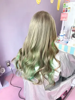 ロング ♮やっしー♮ 🌈派手髪🌈のヘアスタイル