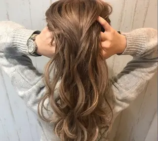 ロング カラー ヘアアレンジ マツエク・マツパ チビ編み込みエクステ シールEXどぅ〜すのヘアスタイル