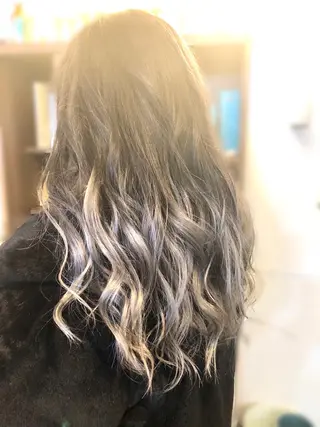 ロング 吉田 典弘のヘアスタイル