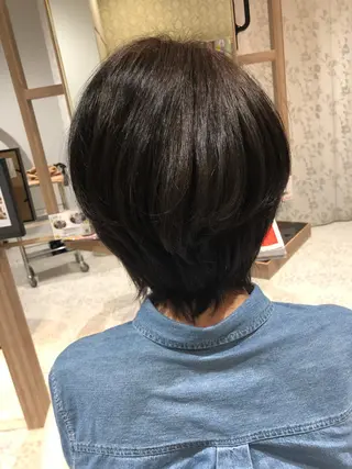 ショート 辻本 夏子のヘアスタイル