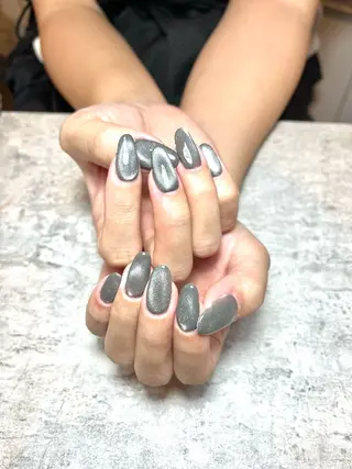 ネイル 岸本 郁美のネイルデザイン