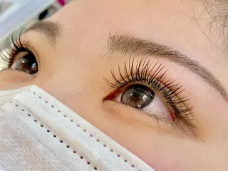 マツエク・マツパ ヘアアンドステ  シラトリ所属・シラトリ カヨのマツエク・マツパデザイン