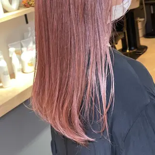 ロング カラー UMEDA FIGAROのヘアスタイル