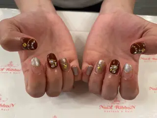 ネイル ネイルリボン 受付スタッフのネイルデザイン