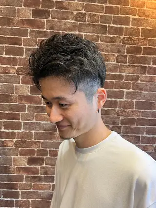 ミディアム カラー パーマ ヘアアレンジ メンズ キッズ ネイル マツエク・マツパ アイブロウ 久木原 ゆりのヘアスタイル