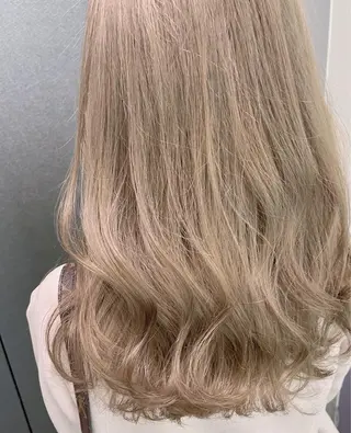 ロング BRIDGE あきらのヘアスタイル