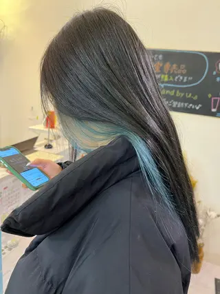 ロング 奥田 葵のヘアスタイル