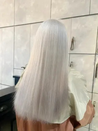 ロング カラー 🎀ハイトーン・艶 カラー HANA🎀のヘアスタイル