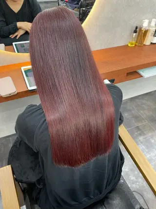 セミロング 佐藤 菜穂のヘアスタイル
