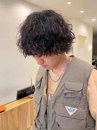 パーマ メンズ 抜きっぱなしブロンド /ハイトーン/カナタのヘアスタイル