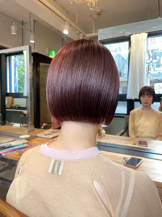 ショート 柔らかレイヤー× 透け感カラー/SUのヘアスタイル