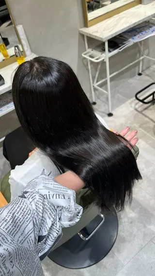 ロング カラー 新宿/ヘアカラー AiNAのヘアスタイル