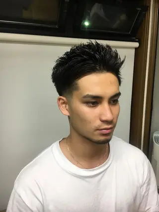 ショート メンズ 牧 颯斗のヘアスタイル