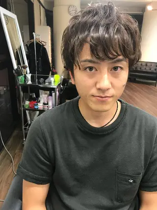 ショート カラー パーマ メンズ 成松 勇治のヘアスタイル